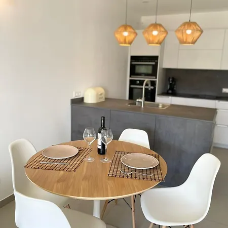 Chic 1 Bedroom Flat With Terrace&parking-5